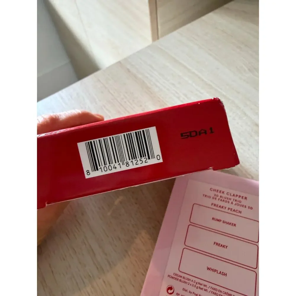 $38 ONE/SIZE Cheek Clapper 3D Blush Trio Freaky Peach New in Box